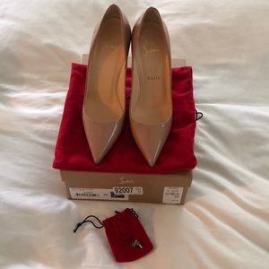 So Kate nude patent pumps